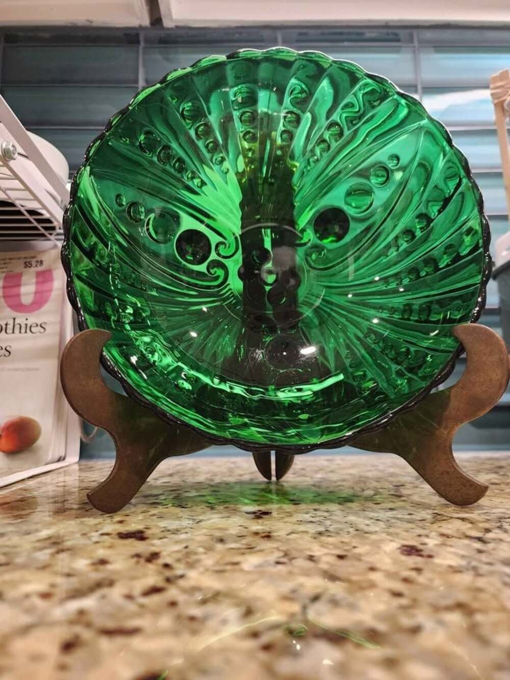 Anchor Hocking Emerald Green Glass withBurple pattern. Large and small bowls pri